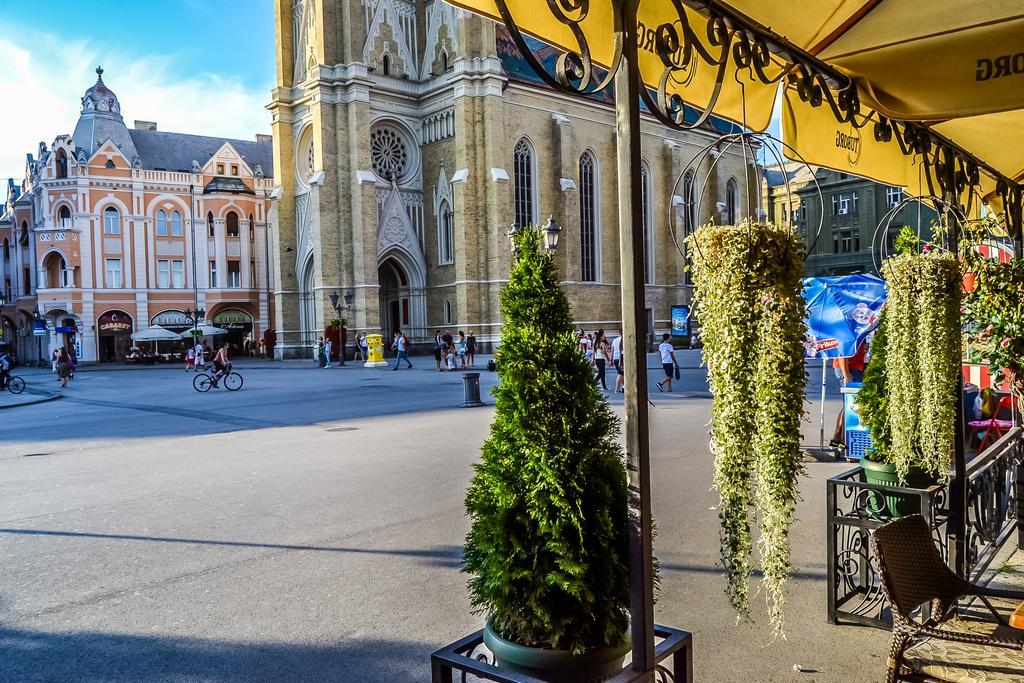 Modena Apartments Novi Sad Zimmer foto